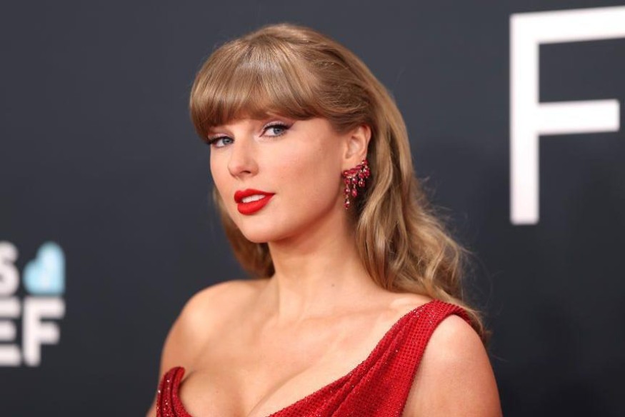 Taylor Swift: Planning a Honeymoon in Greece With Travis Kelce