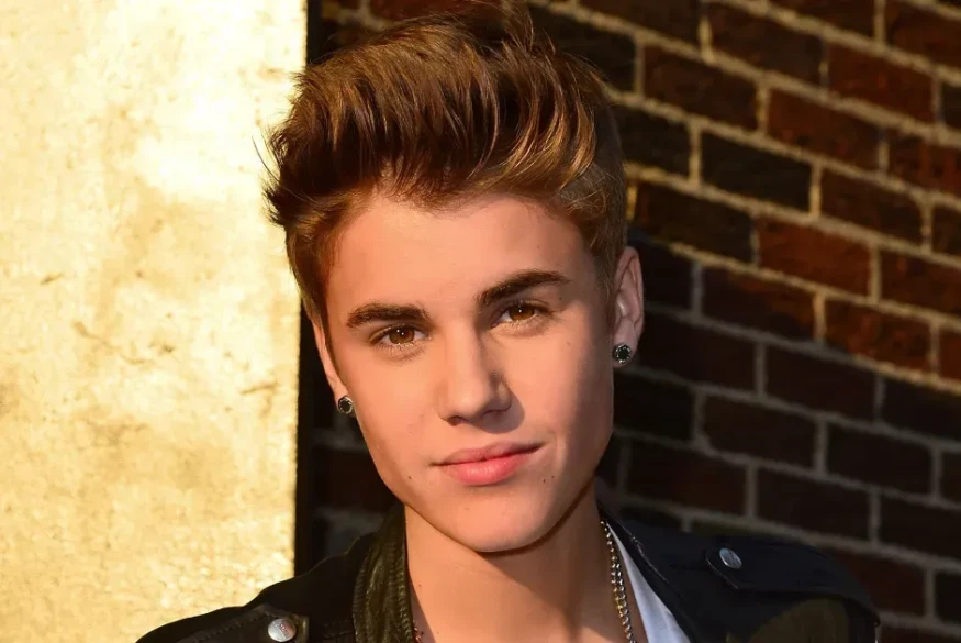 Justin Bieber in Greece: Inside His Family Escape After the World Cup Halftime Show